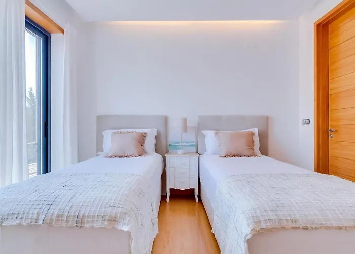 Vale Do Lobo, 'golf By The Pool' 2 Bedroom Apartament Vale do Lobo